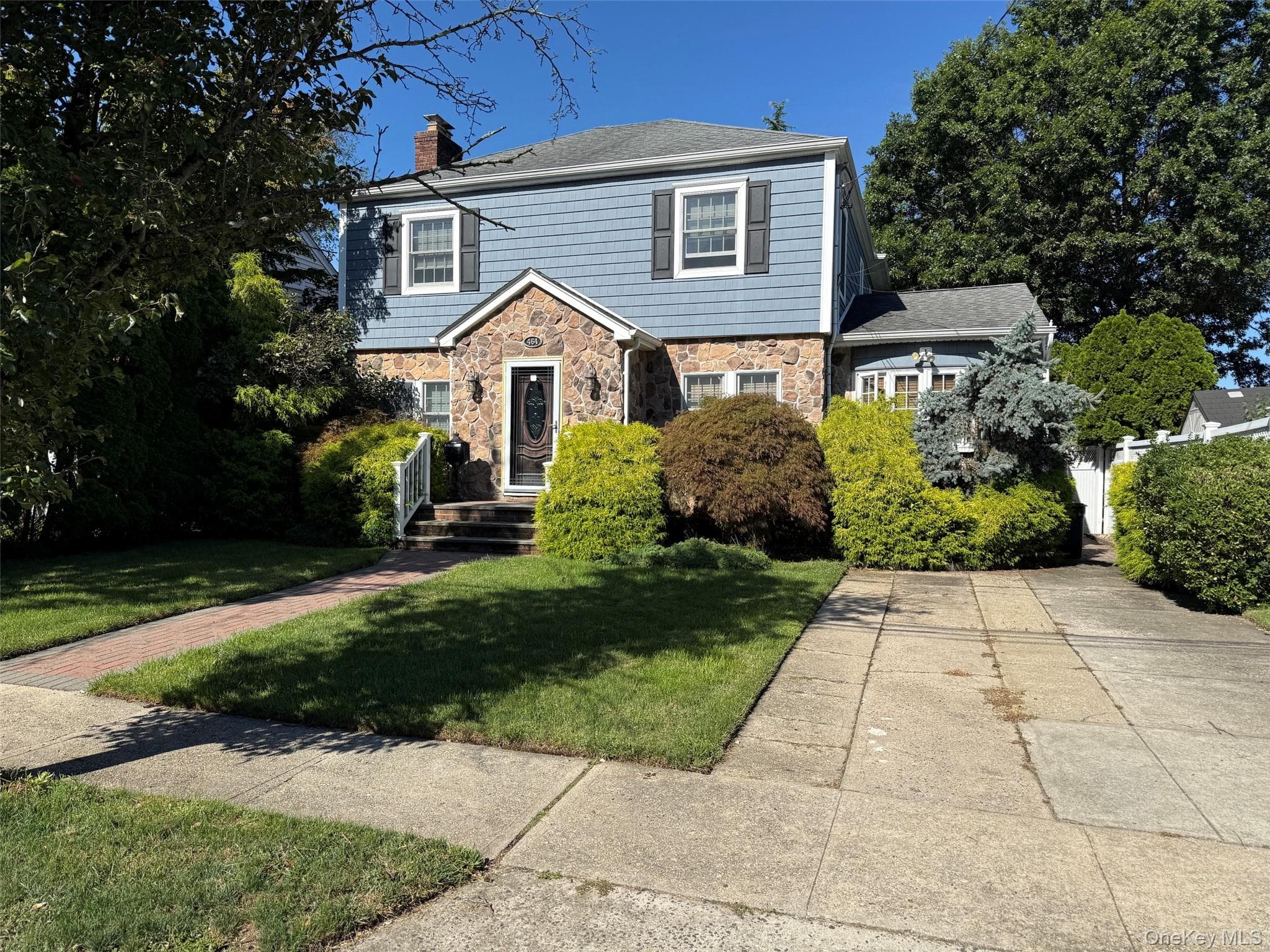 464 Duryea Terrace thumbnail 2