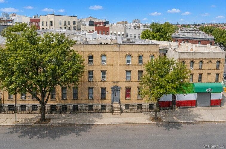 695 Meeker Avenue thumbnail 14