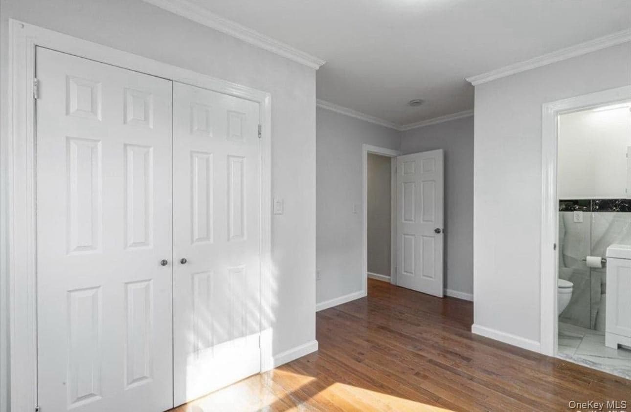 14716 Linden Boulevard thumbnail 22