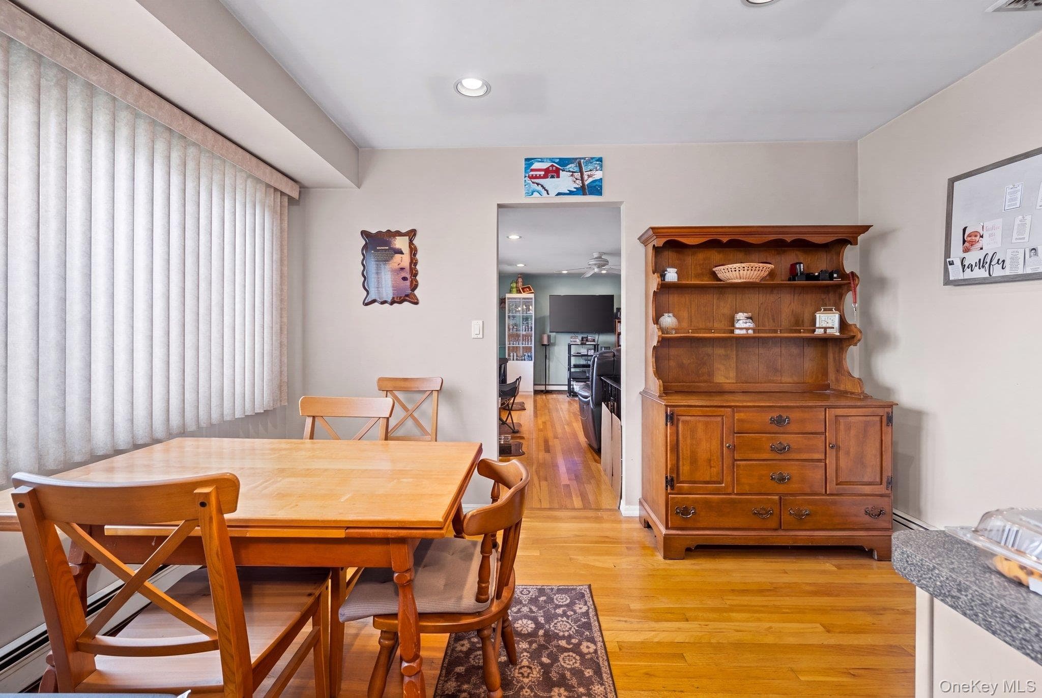 3866 Drake Street thumbnail 25