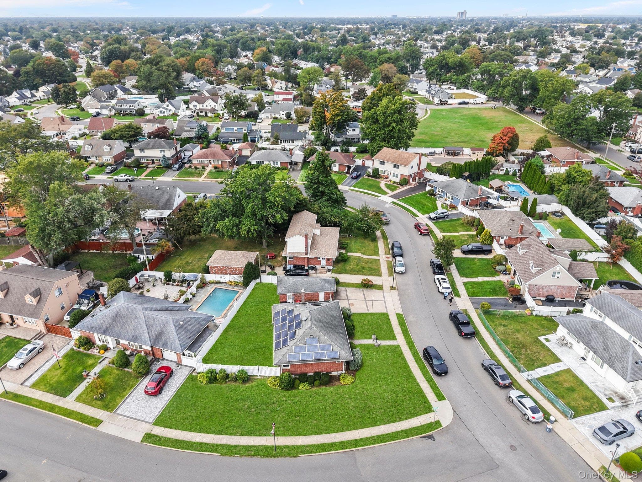 3866 Drake Street thumbnail 40