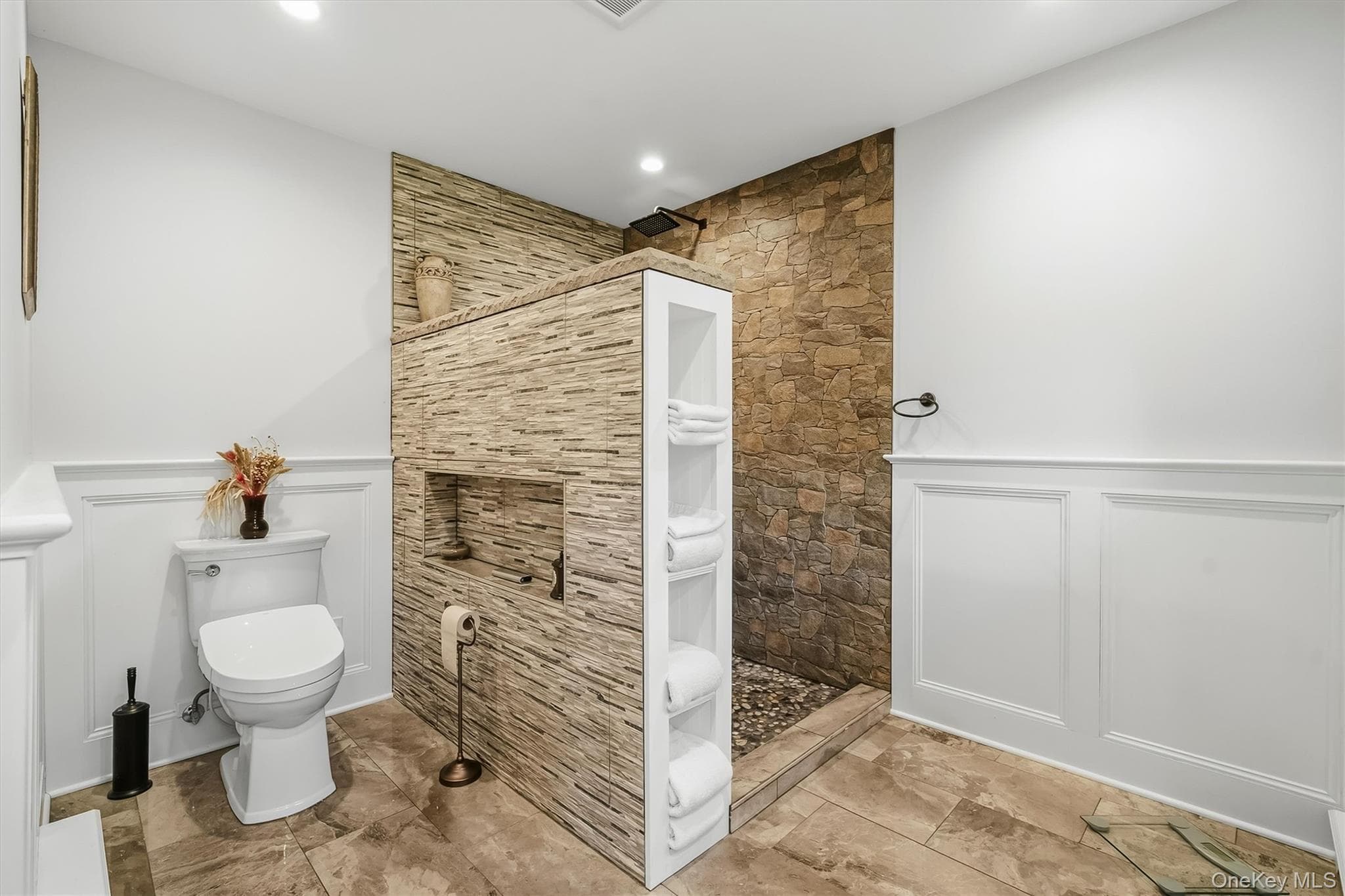 12 Whitefield Avenue thumbnail 14