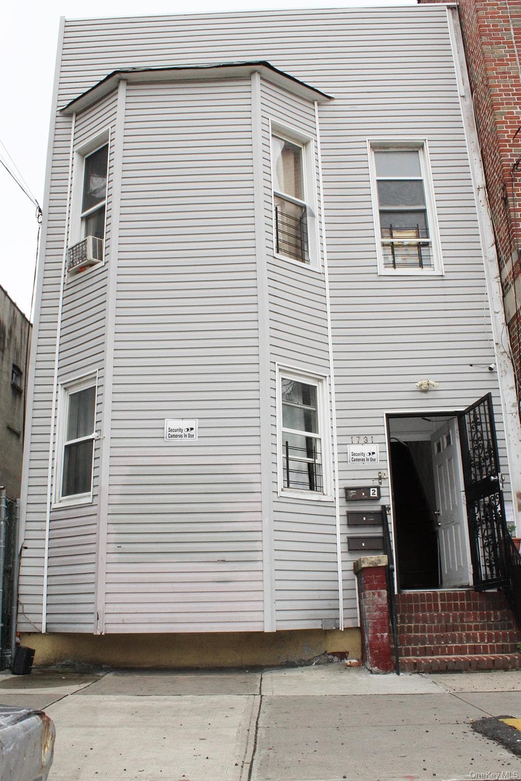 1731 White Plains Road thumbnail 3