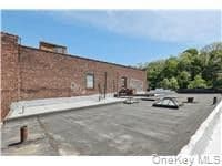 349 S Broadway thumbnail 25