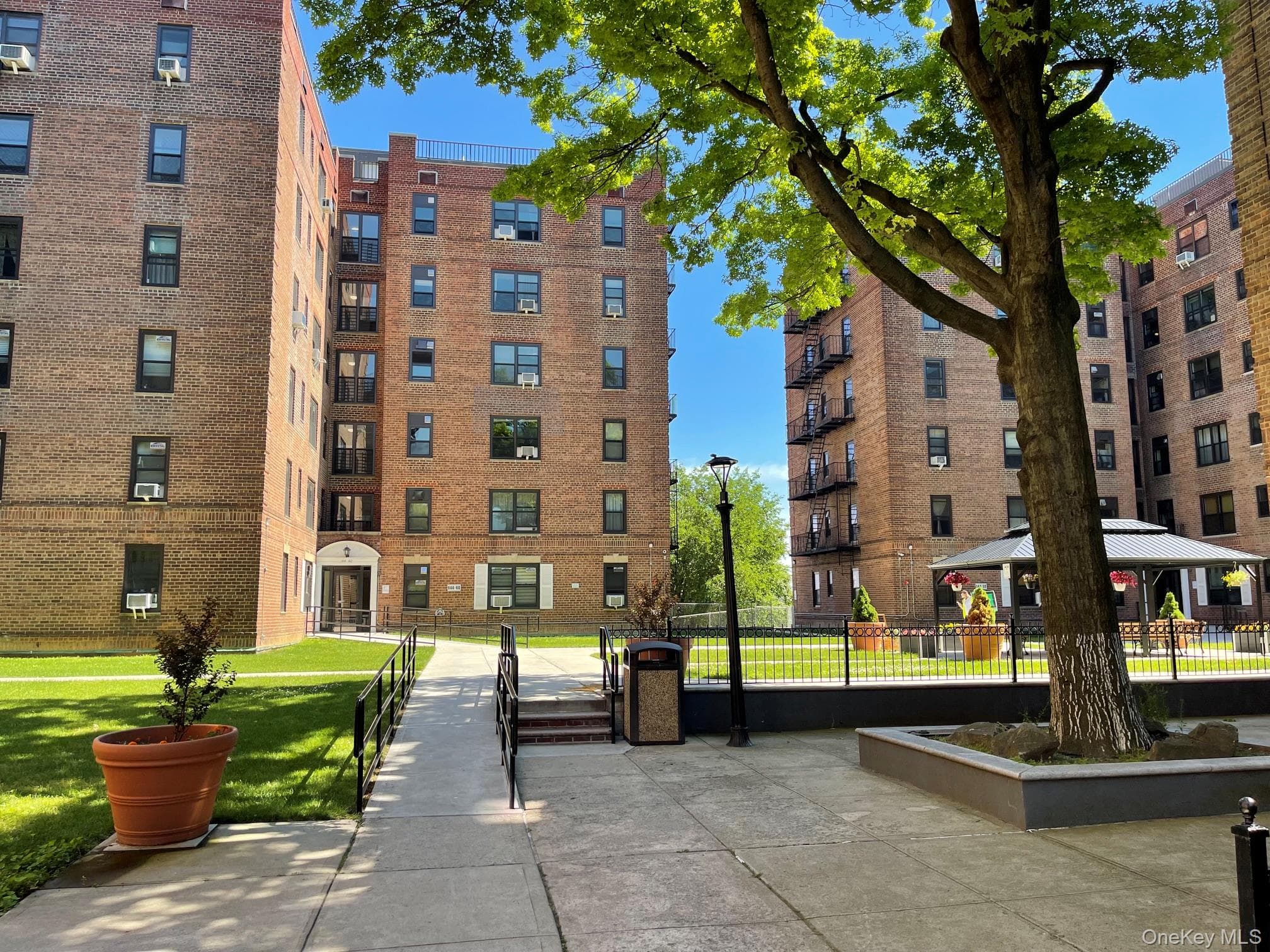 144-54 Sanford Avenue Unit: 45 thumbnail 3