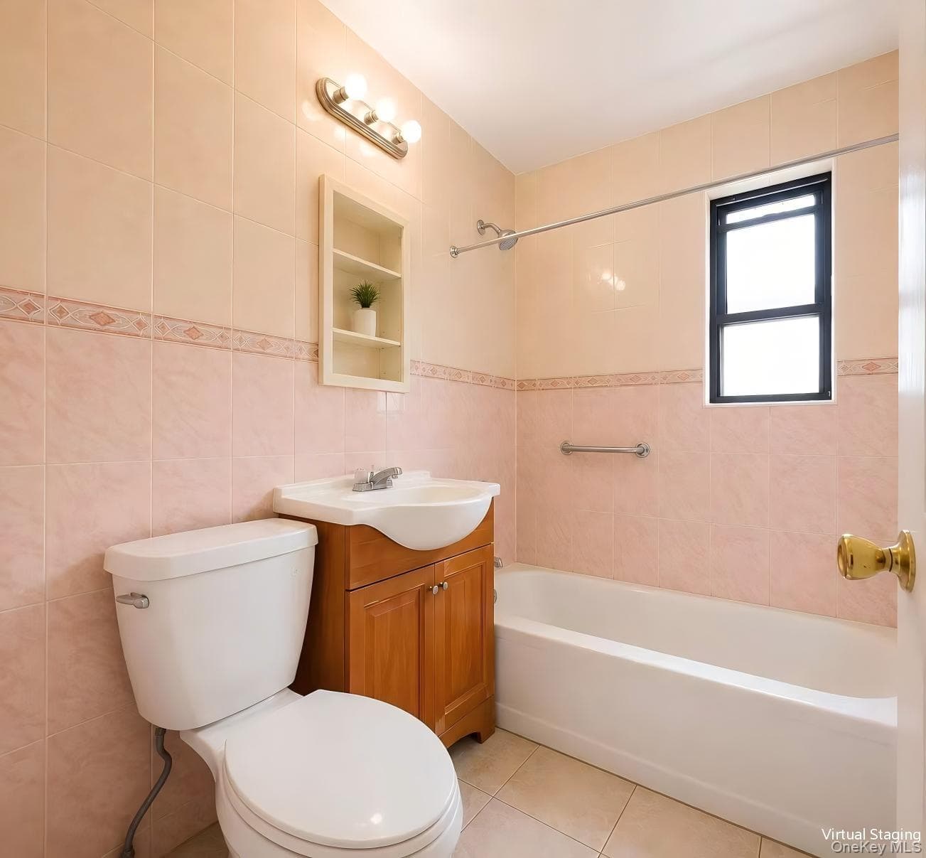 136-33 68th Drive Dr Unit: A thumbnail 4