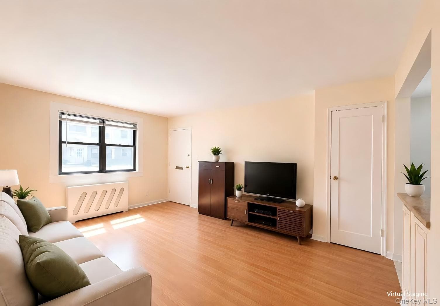 136-33 68th Drive Dr Unit: A thumbnail 3