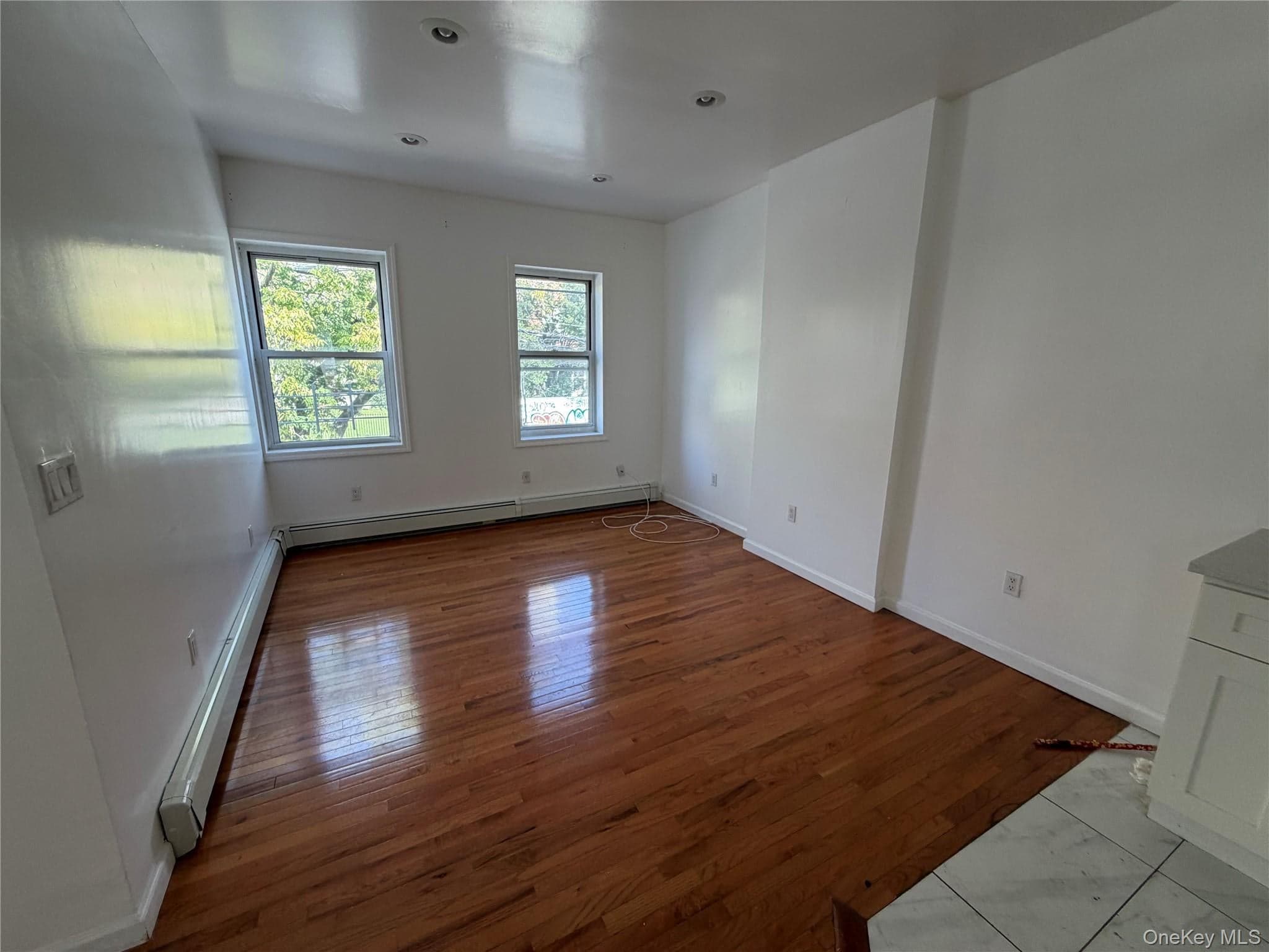 2356 Waterbury Avenue thumbnail 15