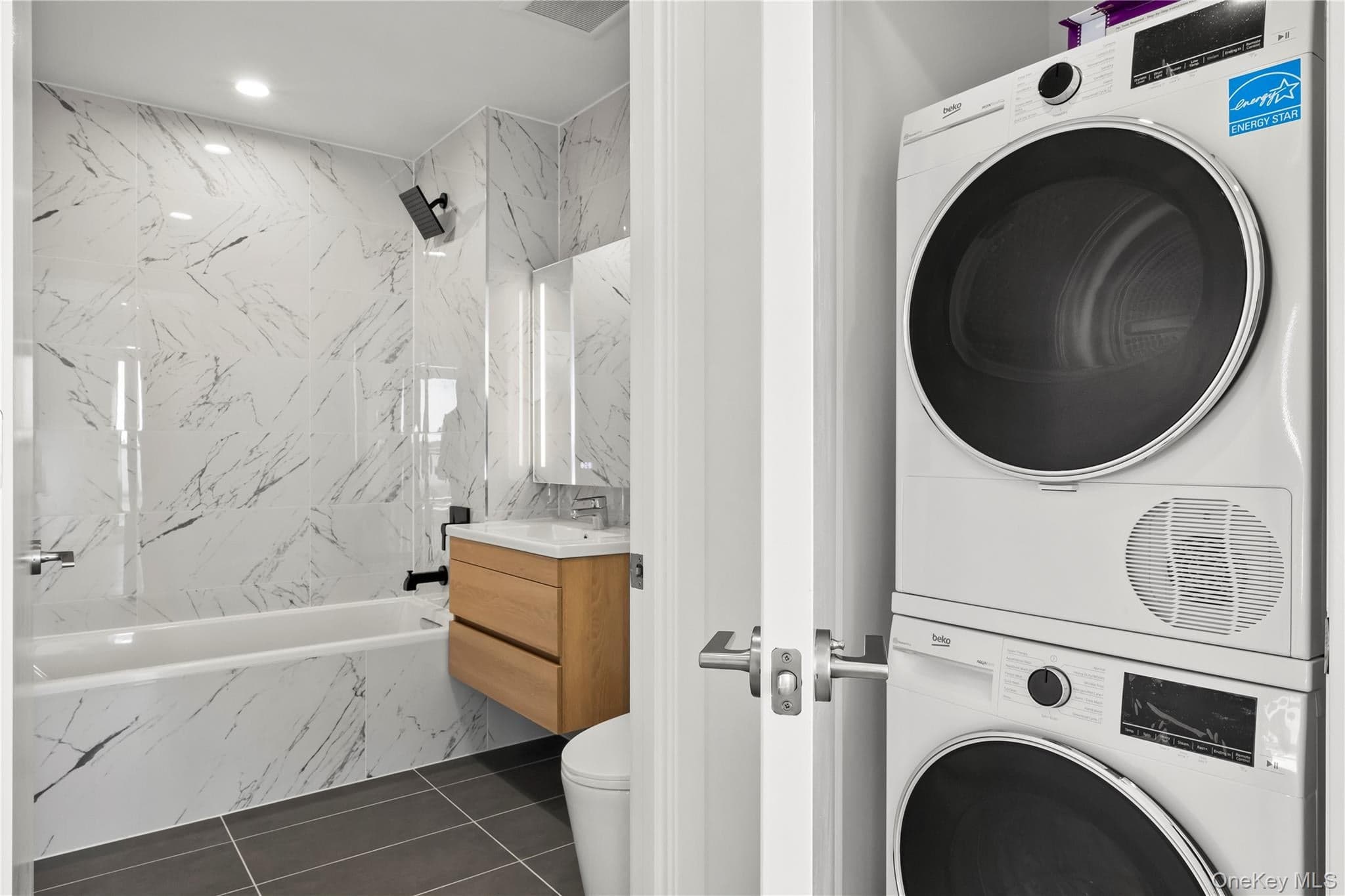 150-02 Northern Boulevard Unit: 6F thumbnail 17