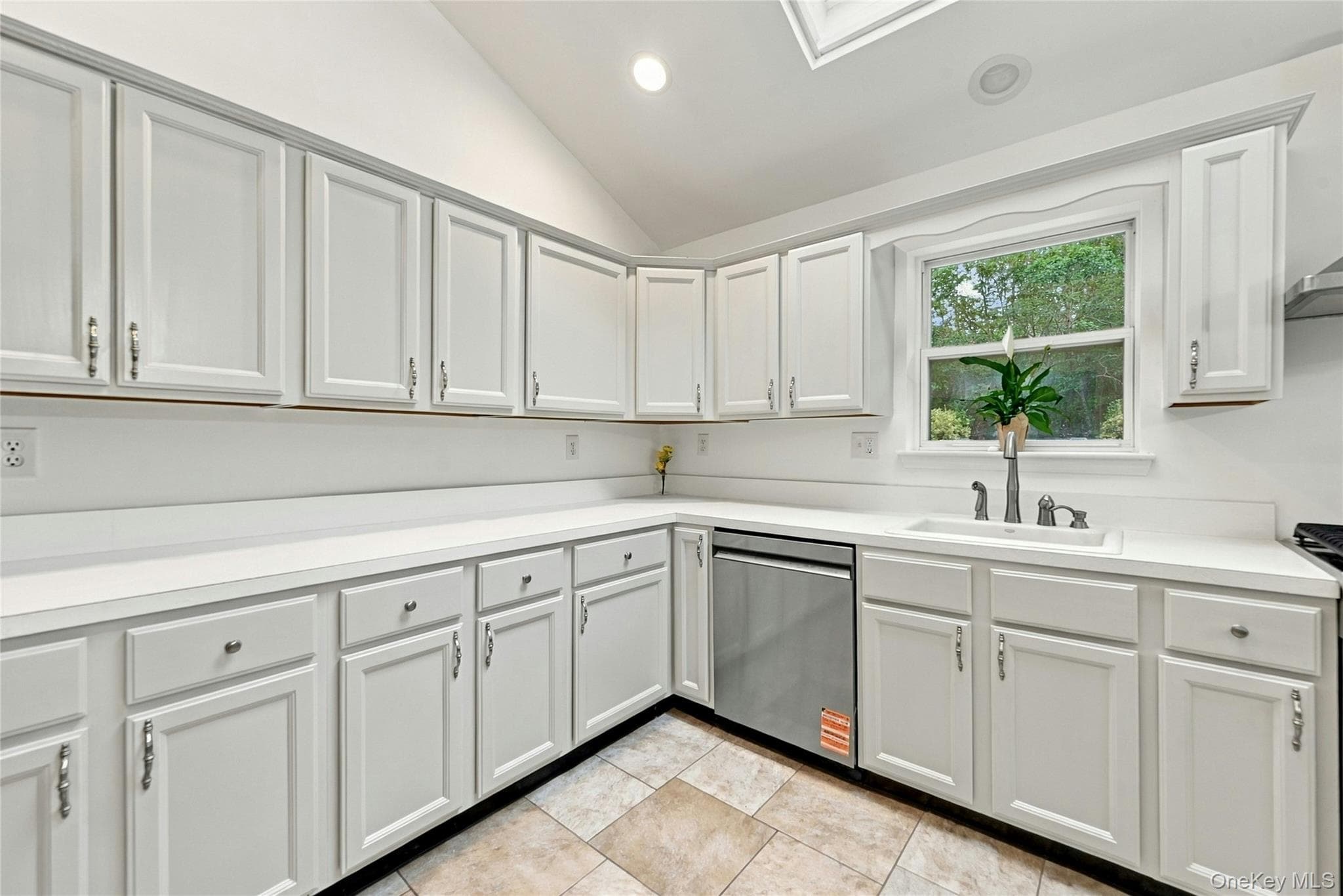 16 Georgann Road thumbnail 14