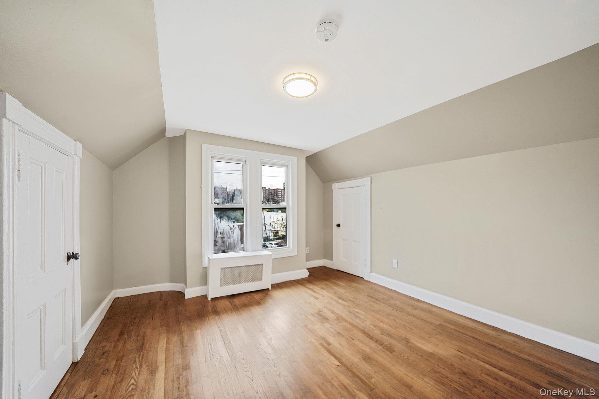 155 Hawthorne Avenue thumbnail 27