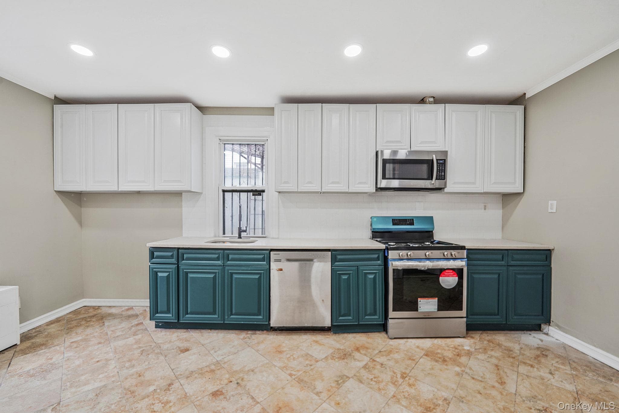 155 Hawthorne Avenue thumbnail 12