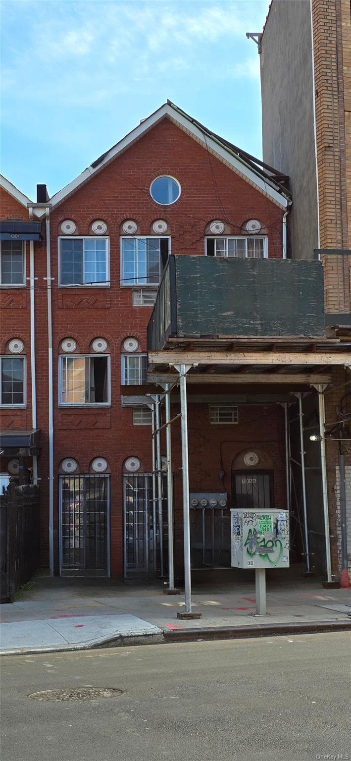 1356 E New York Avenue thumbnail 4