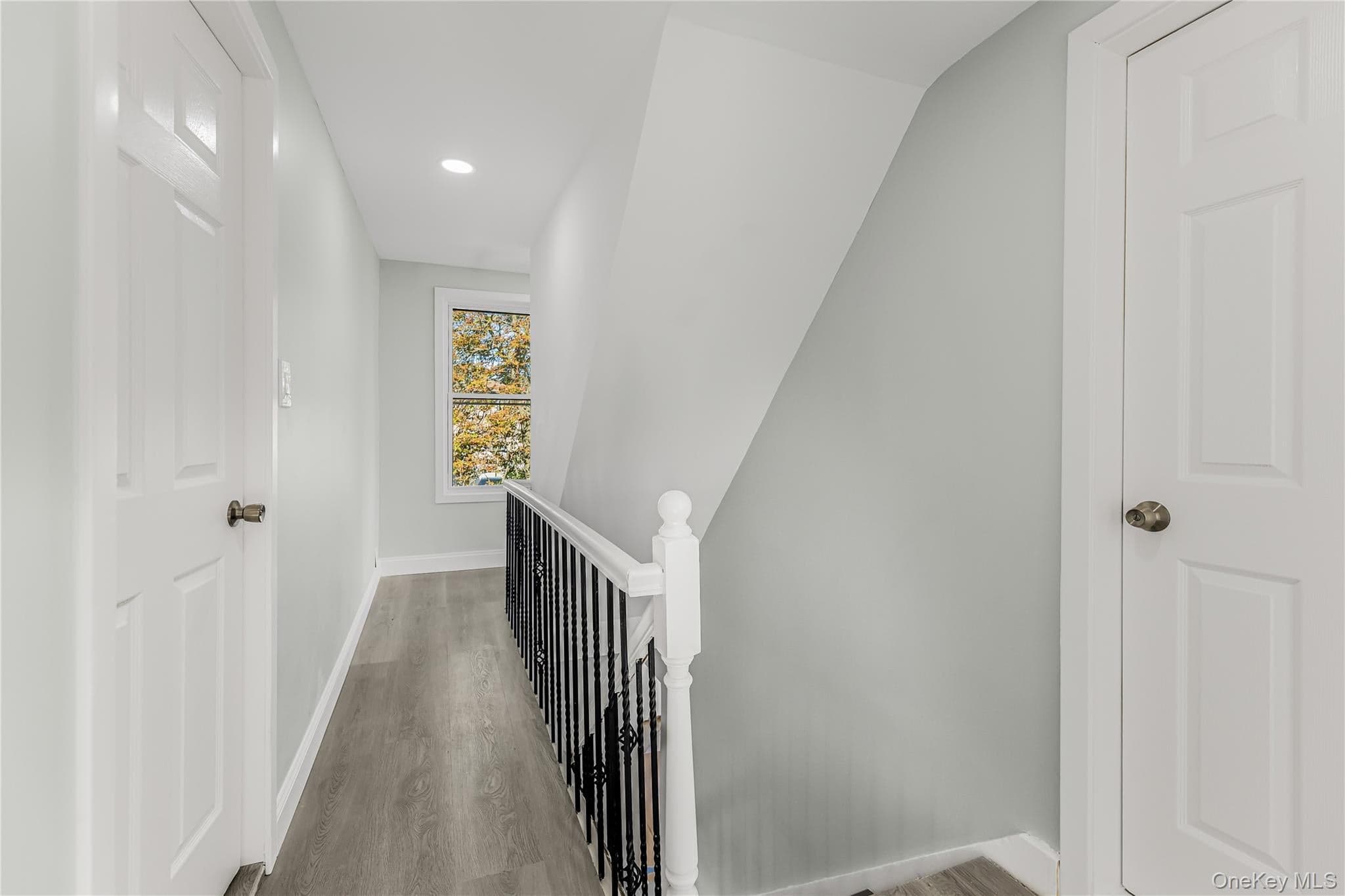 1073 Mcbride Street thumbnail 14