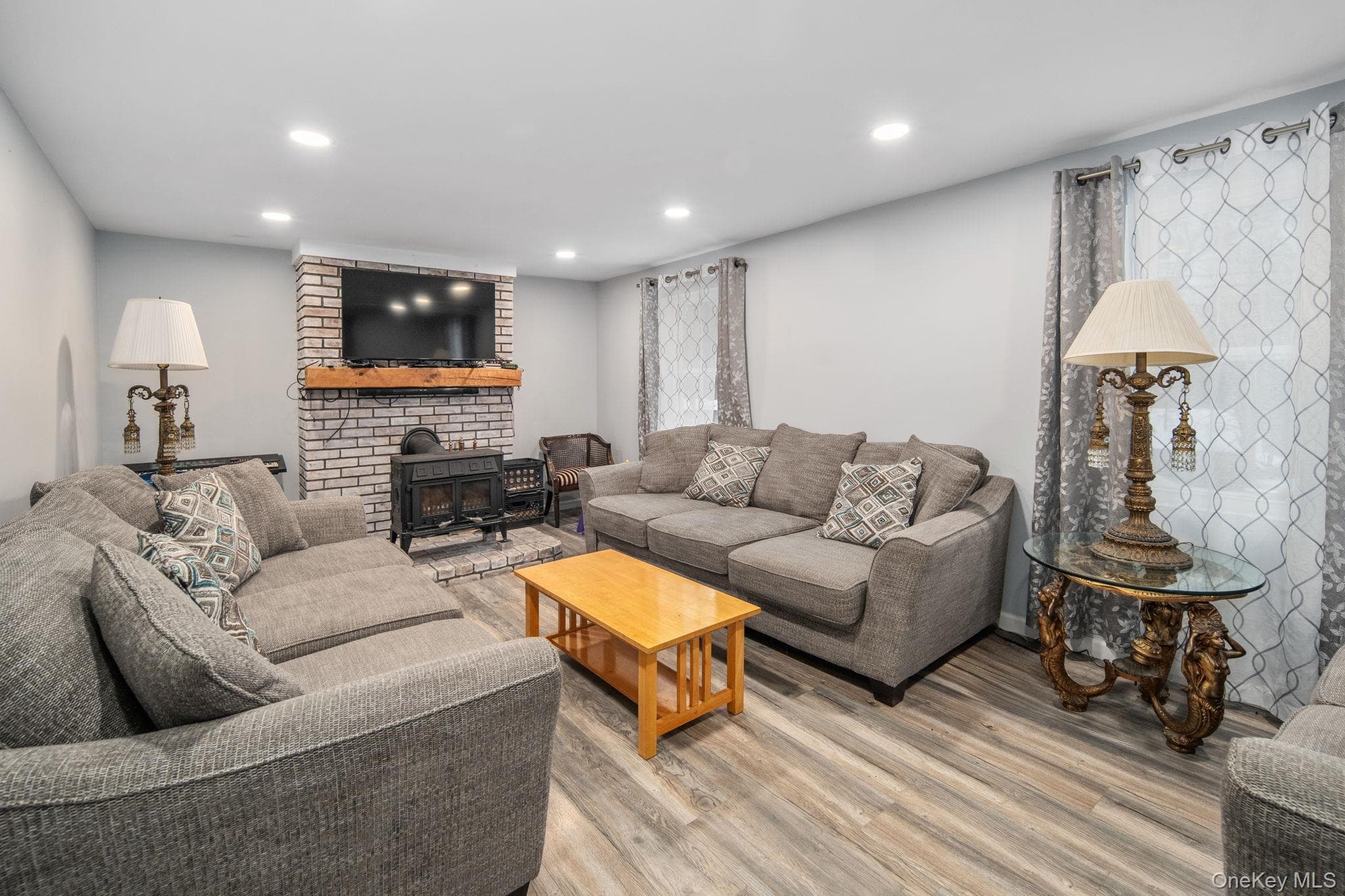 3041 Lakeshore Drive thumbnail 19
