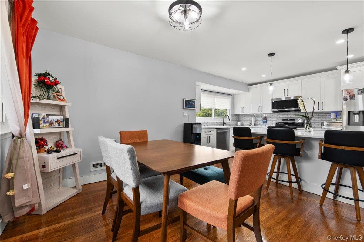187 Catherine Street thumbnail 11