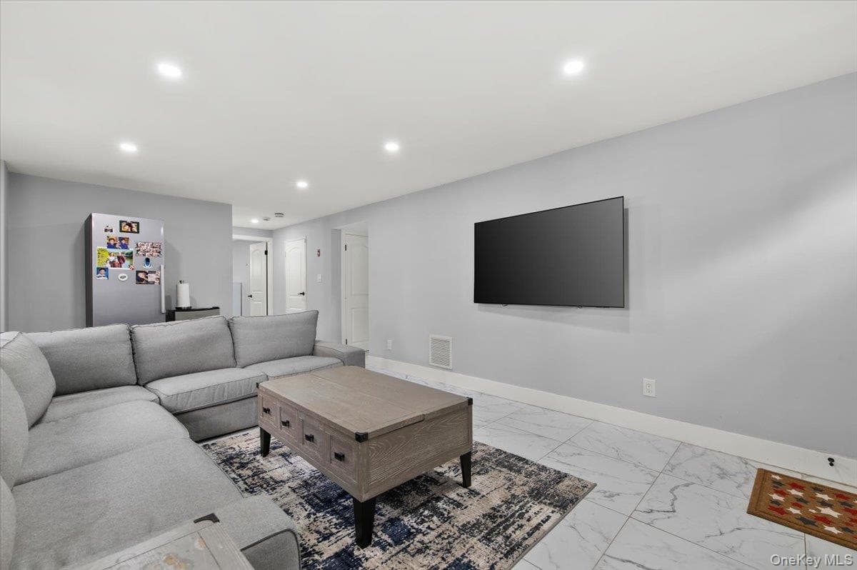 187 Catherine Street thumbnail 26