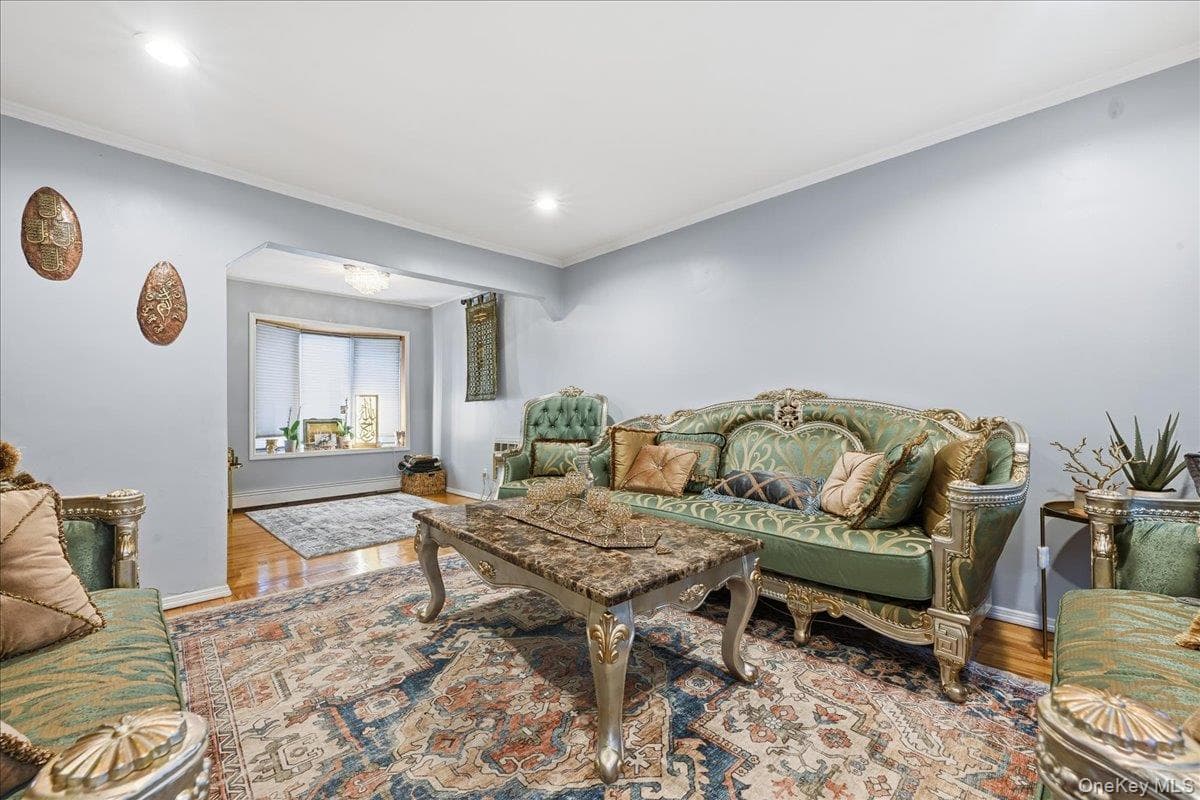 120 Bruce Terrace thumbnail 4