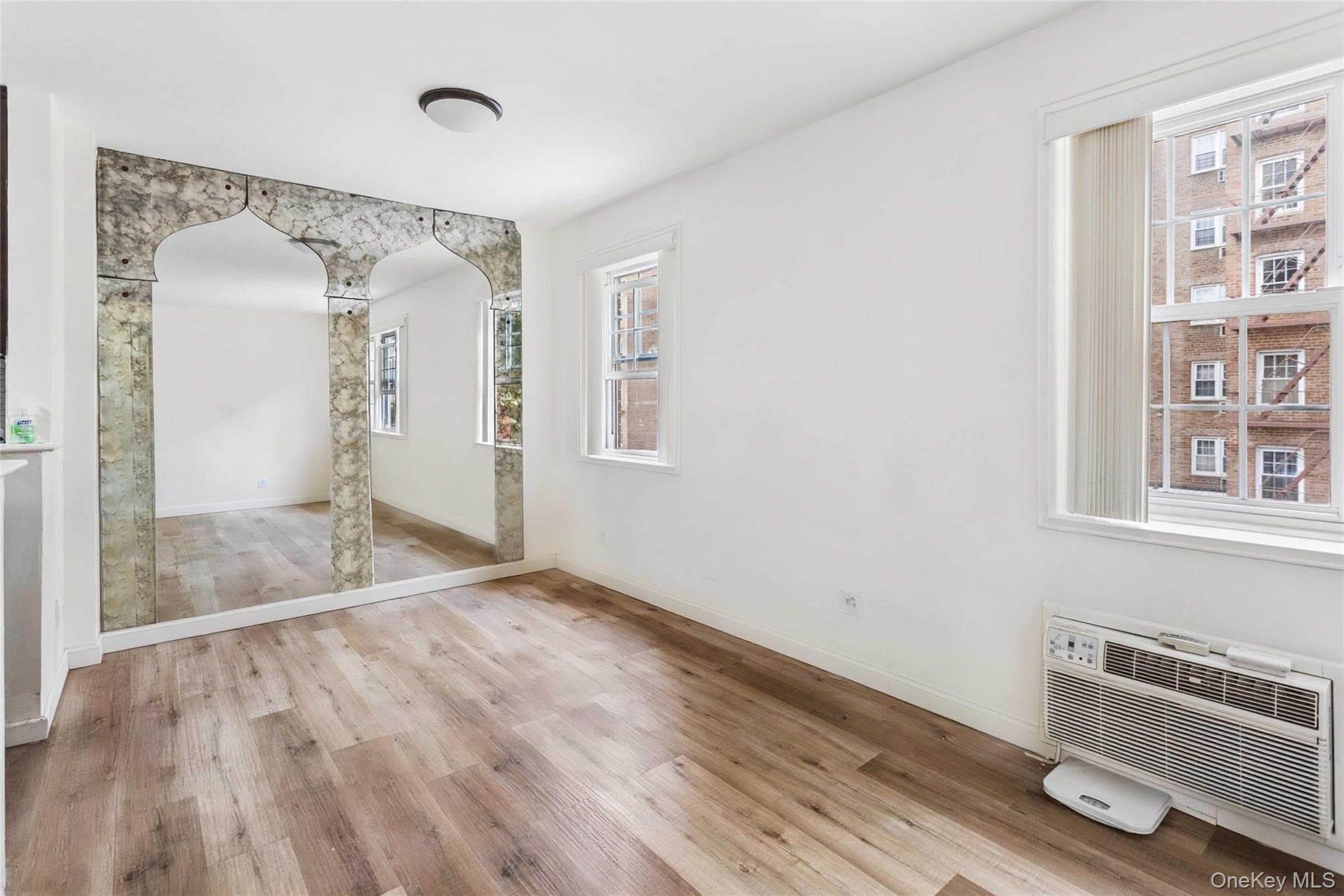 14930 88th Street Unit: 2E thumbnail 4