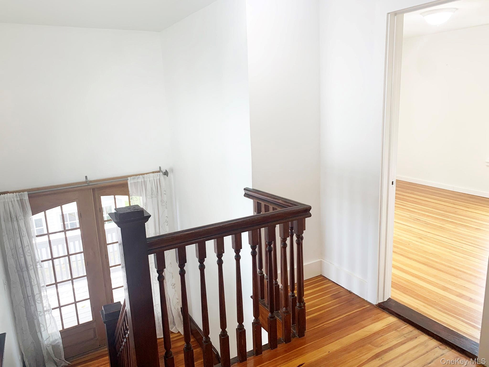61 Schenck Avenue thumbnail 15