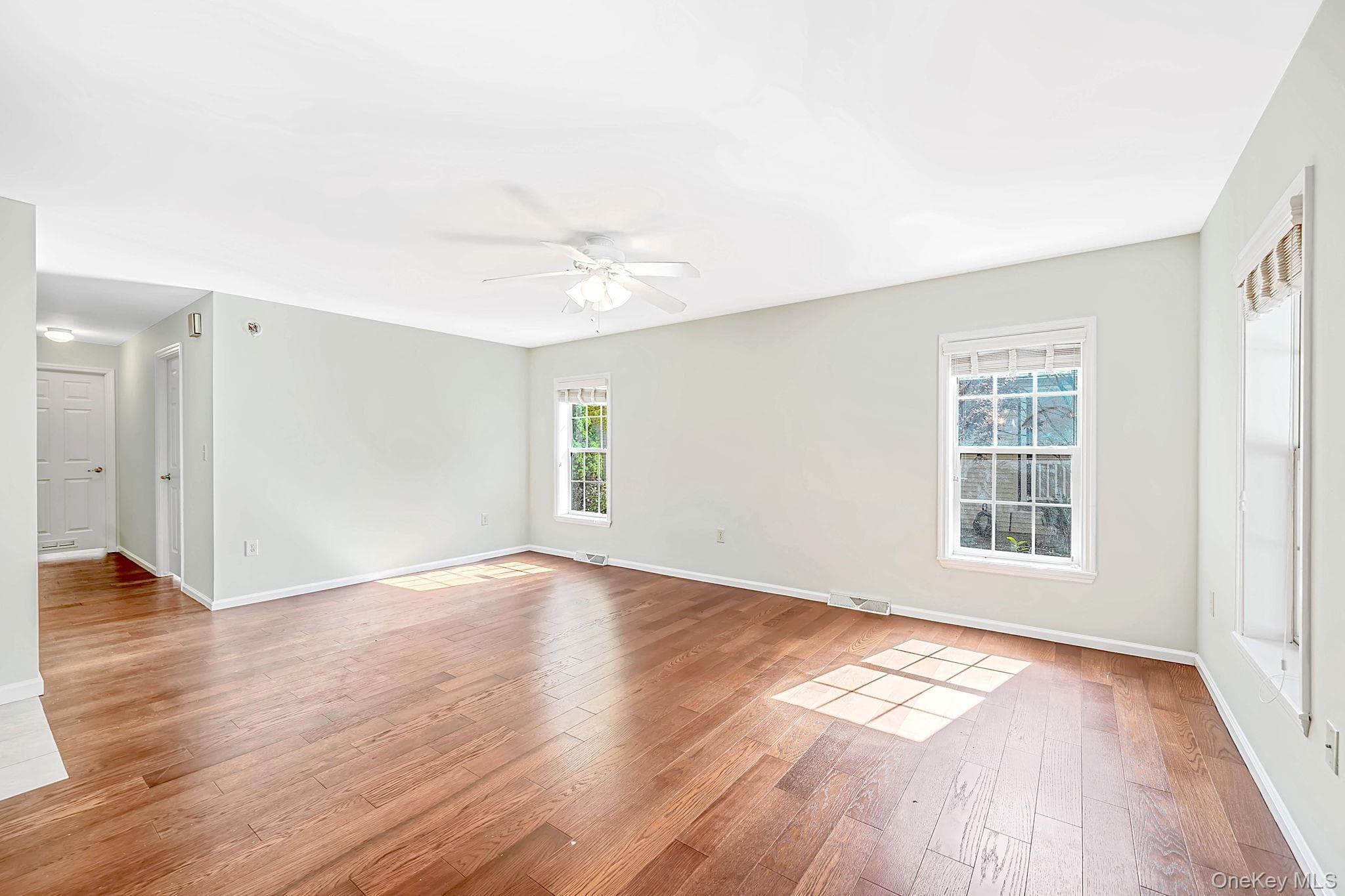 1661 Old Country Road Unit: 516 thumbnail 10