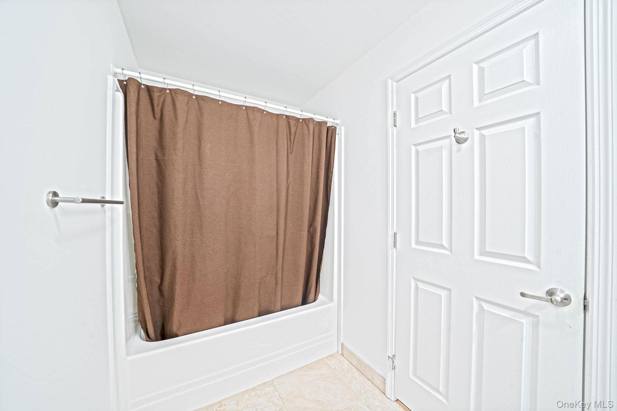1661 Old Country Road Unit: 516 thumbnail 43