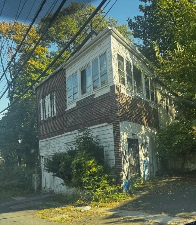 381 5th Avenue, New Rochelle