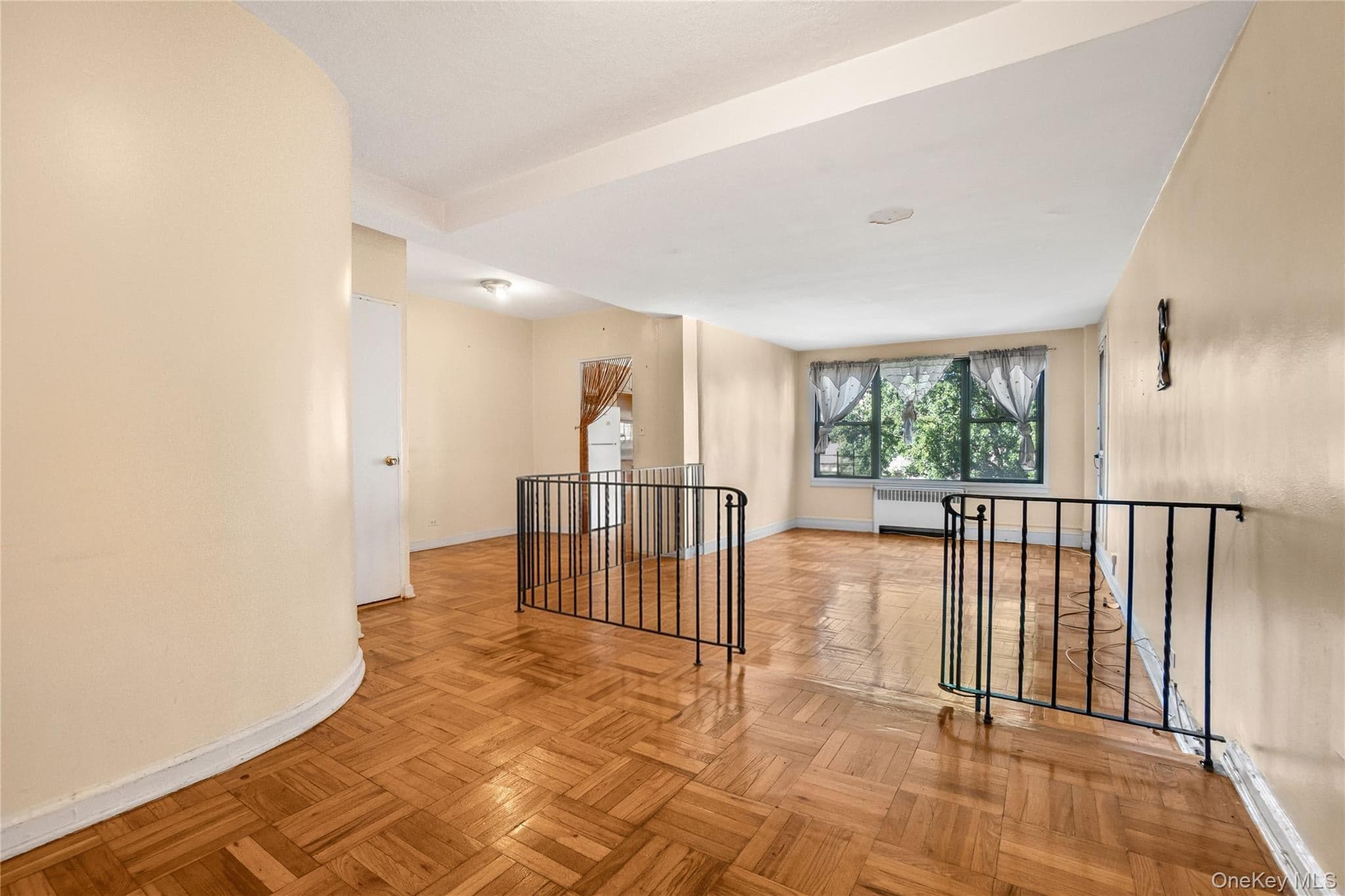 98-10 64 Avenue Unit: 4H thumbnail 7
