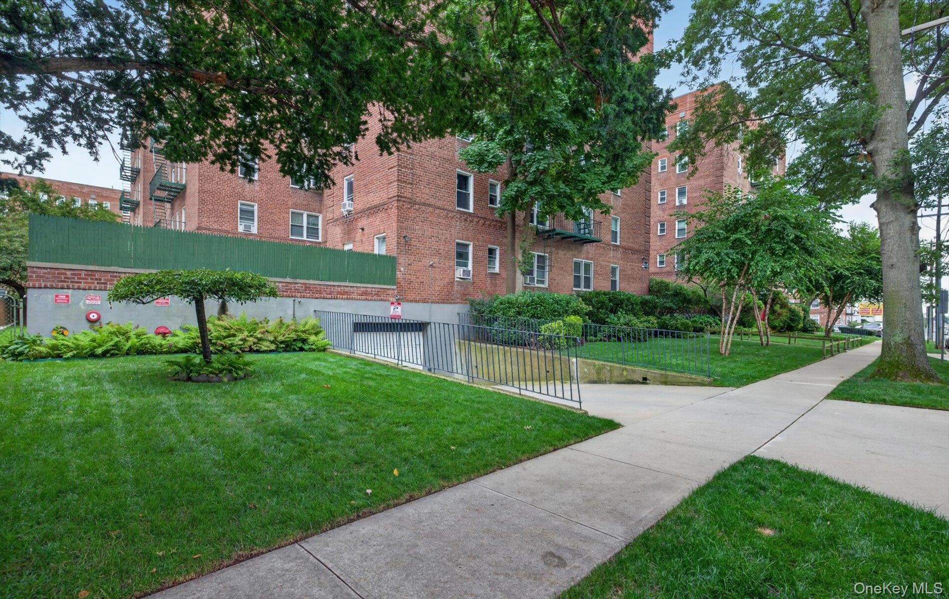 36 Cathedral Avenue Unit: 4F thumbnail 23