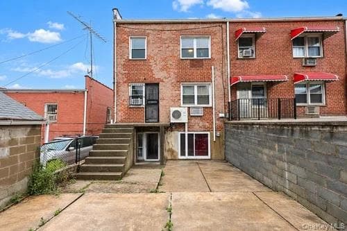 111-55 43rd Avenue thumbnail 3