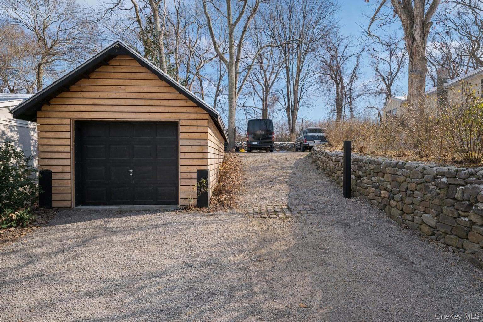 176 Maple Avenue thumbnail 32