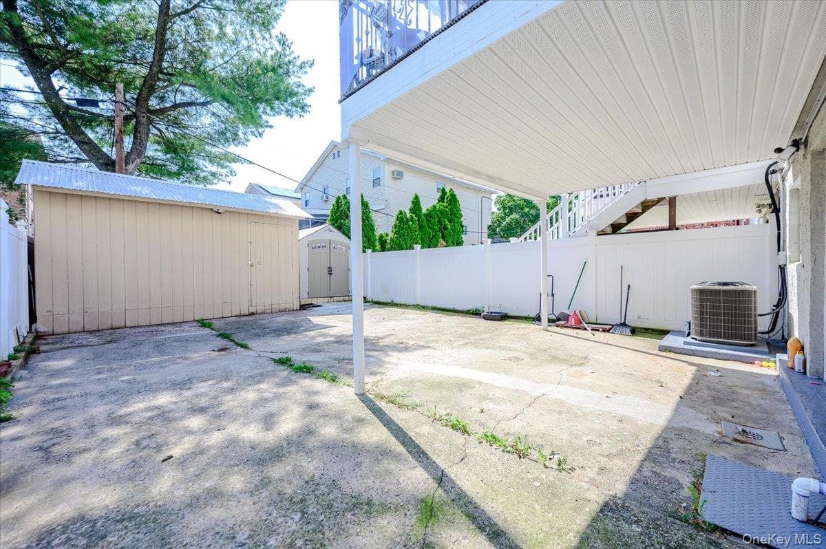 2406 Tiemann Avenue thumbnail 22
