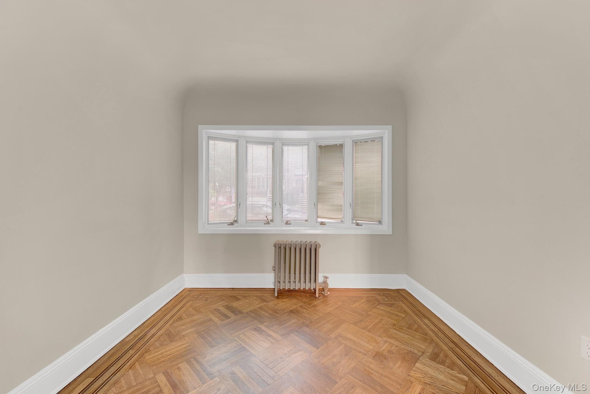 2152 E 35th Street thumbnail 3
