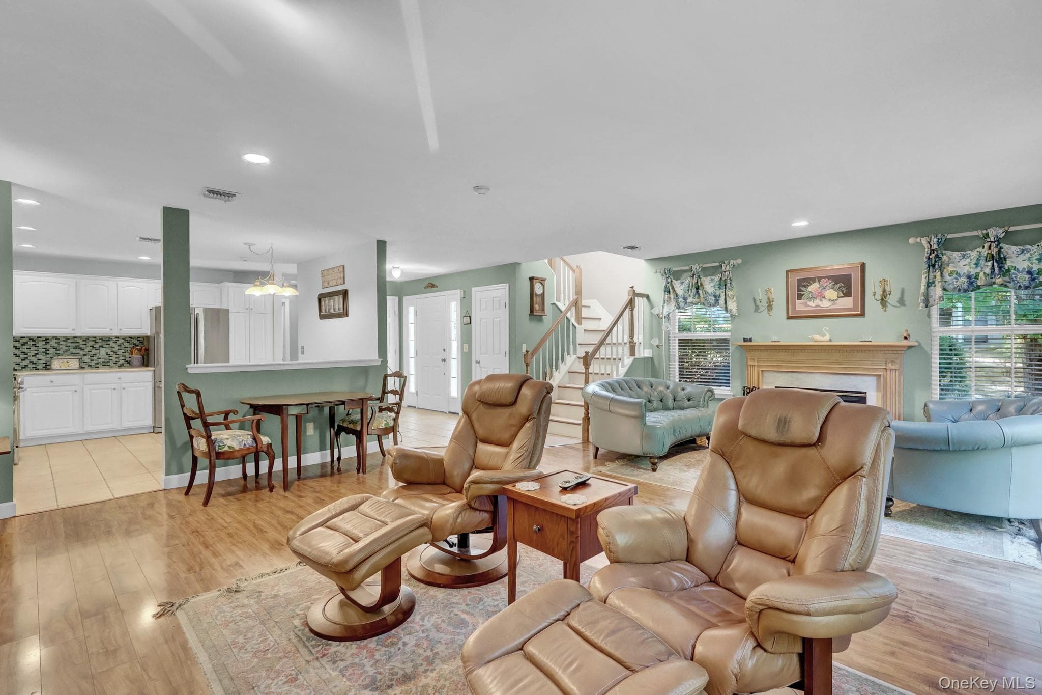 208 Erik Drive thumbnail 9