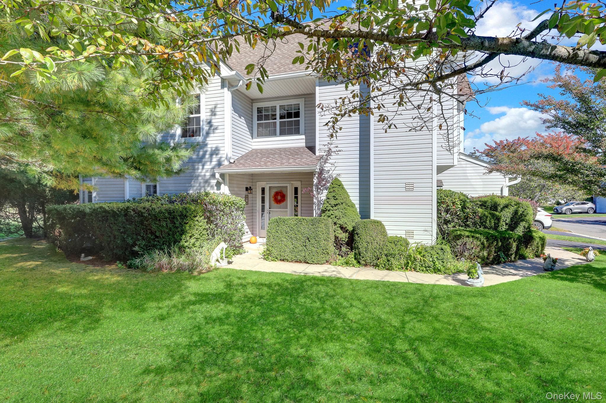 208 Erik Drive thumbnail 3