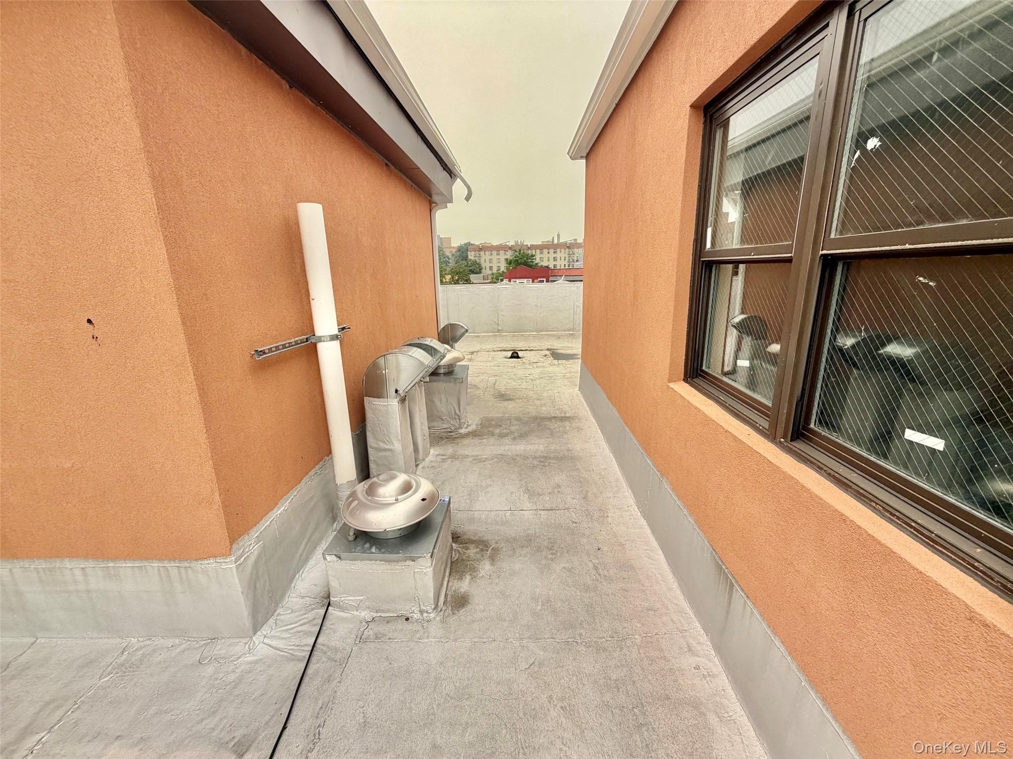 2097 Davidson Avenue thumbnail 28