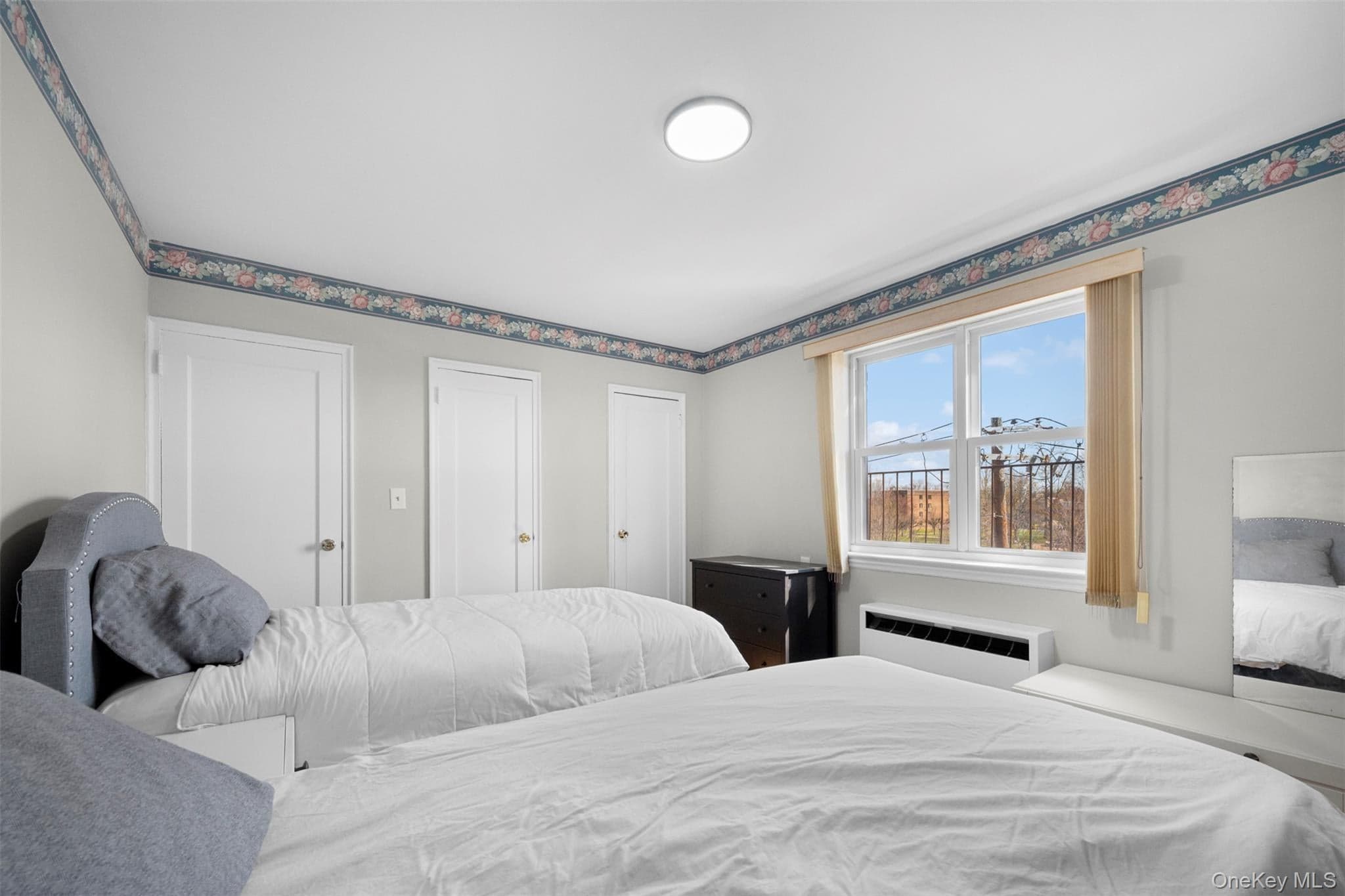 15 Beach Road Unit: 3D thumbnail 17