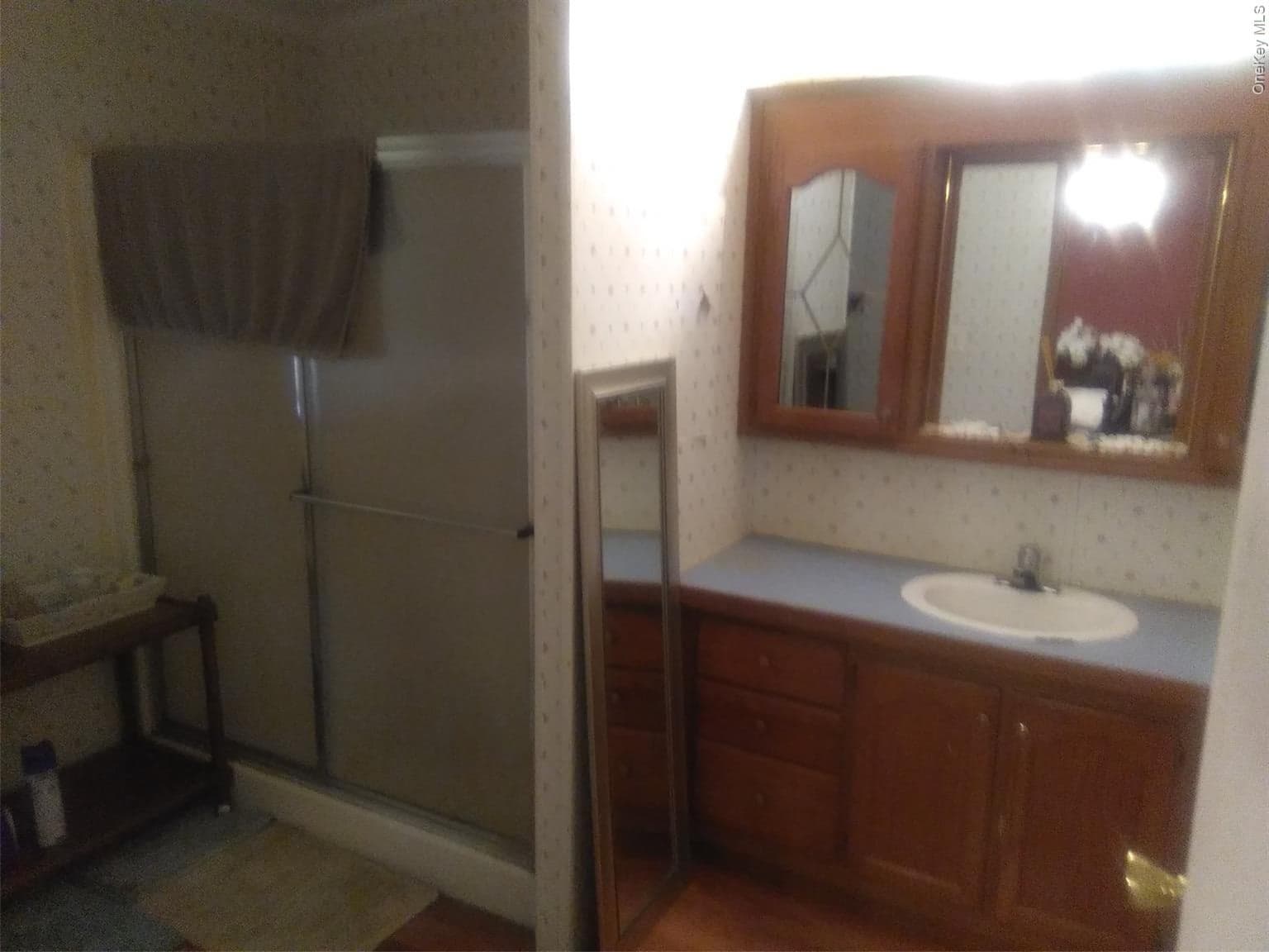 2032 Champlin Road thumbnail 15