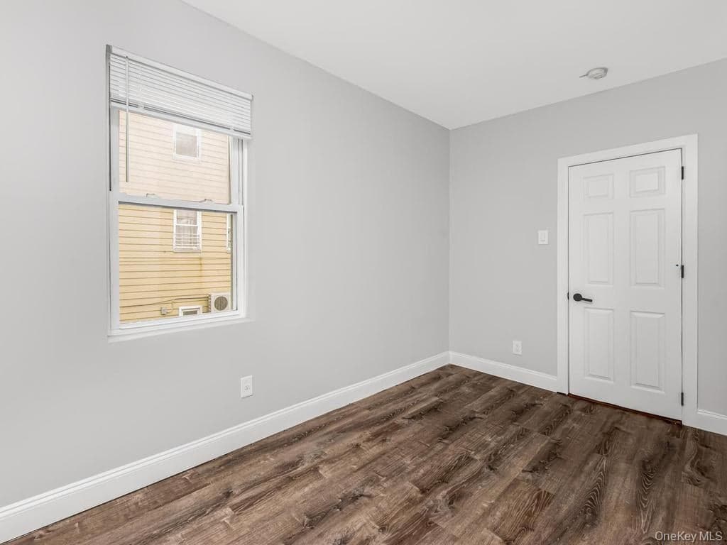 1218 Havemeyer Avenue thumbnail 4