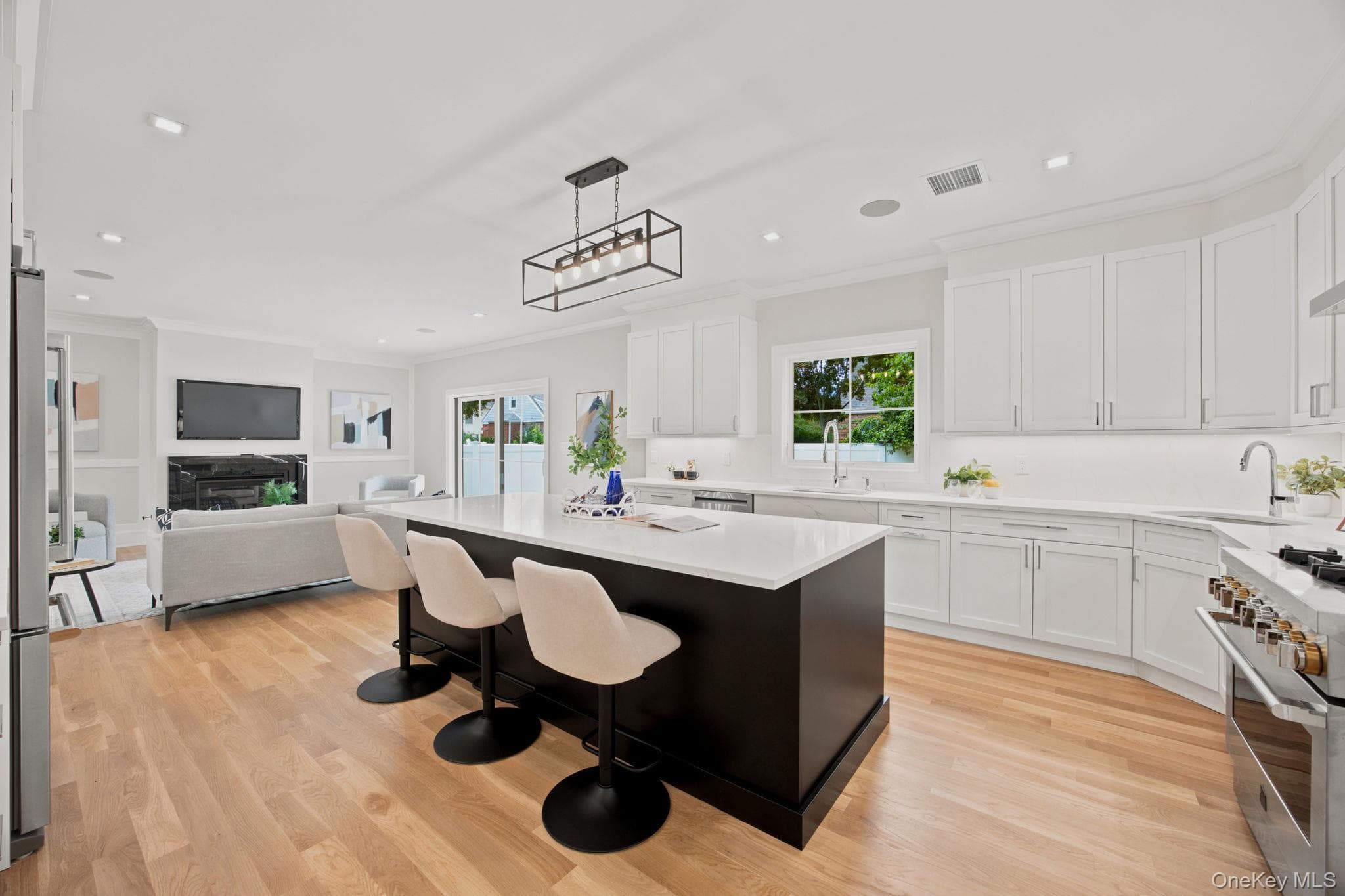 400 Langley Avenue thumbnail 13