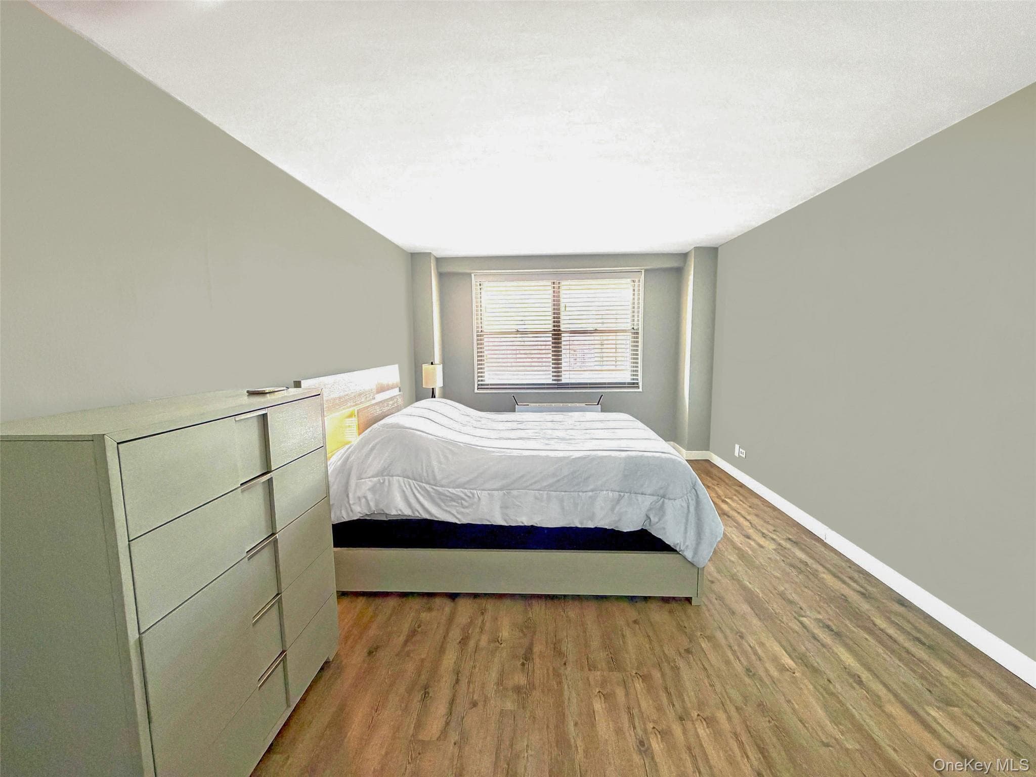 61-20 Grand Central Parkway Unit: A1008 thumbnail 8