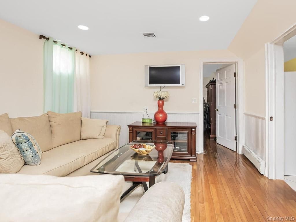 285 Centre Avenue thumbnail 22