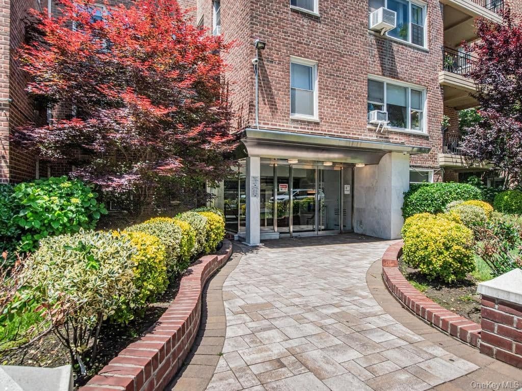 2711 Henry Hudson Parkway Unit: 6D thumbnail 15