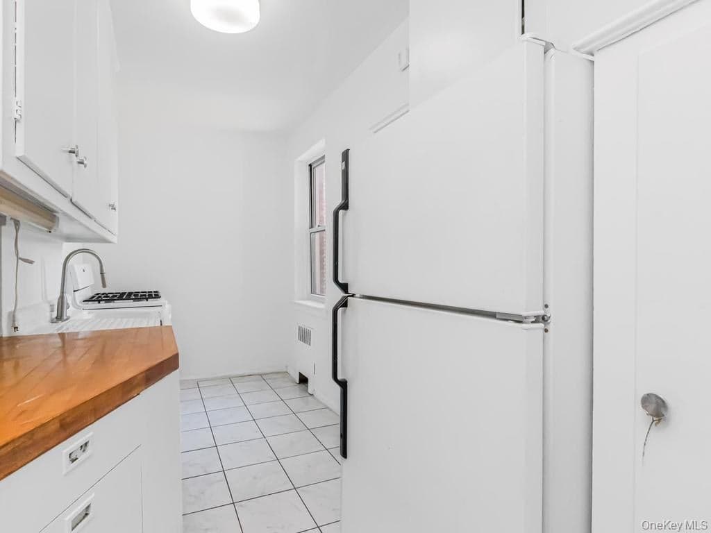 2711 Henry Hudson Parkway Unit: 6D thumbnail 9