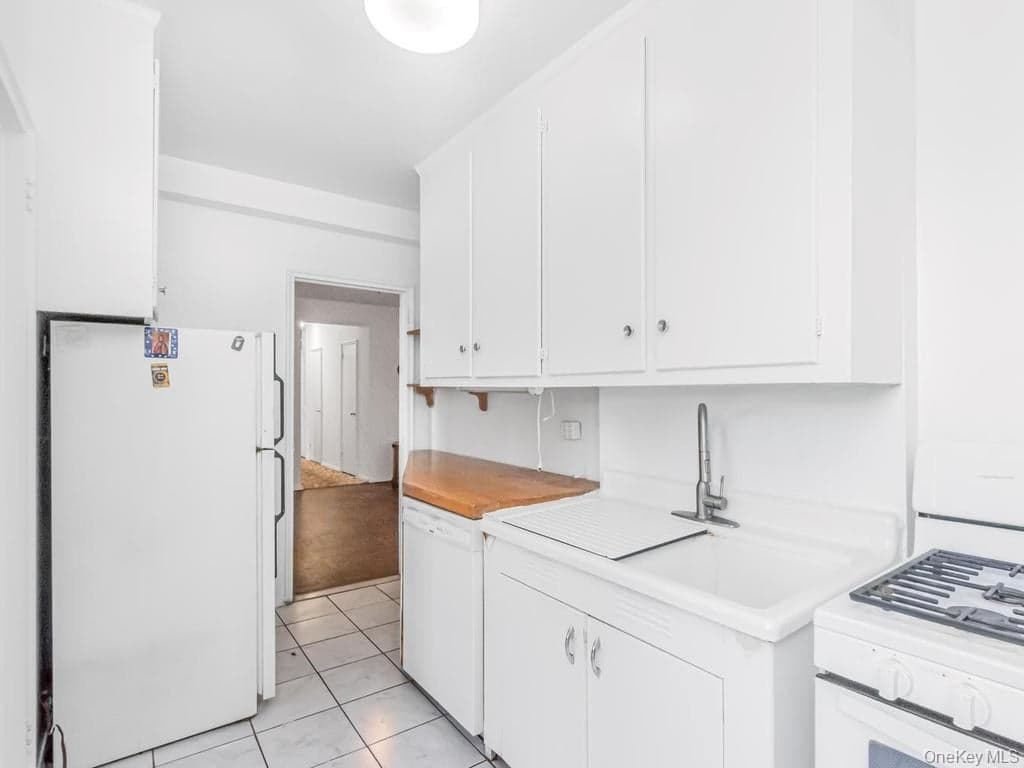 2711 Henry Hudson Parkway Unit: 6D thumbnail 8