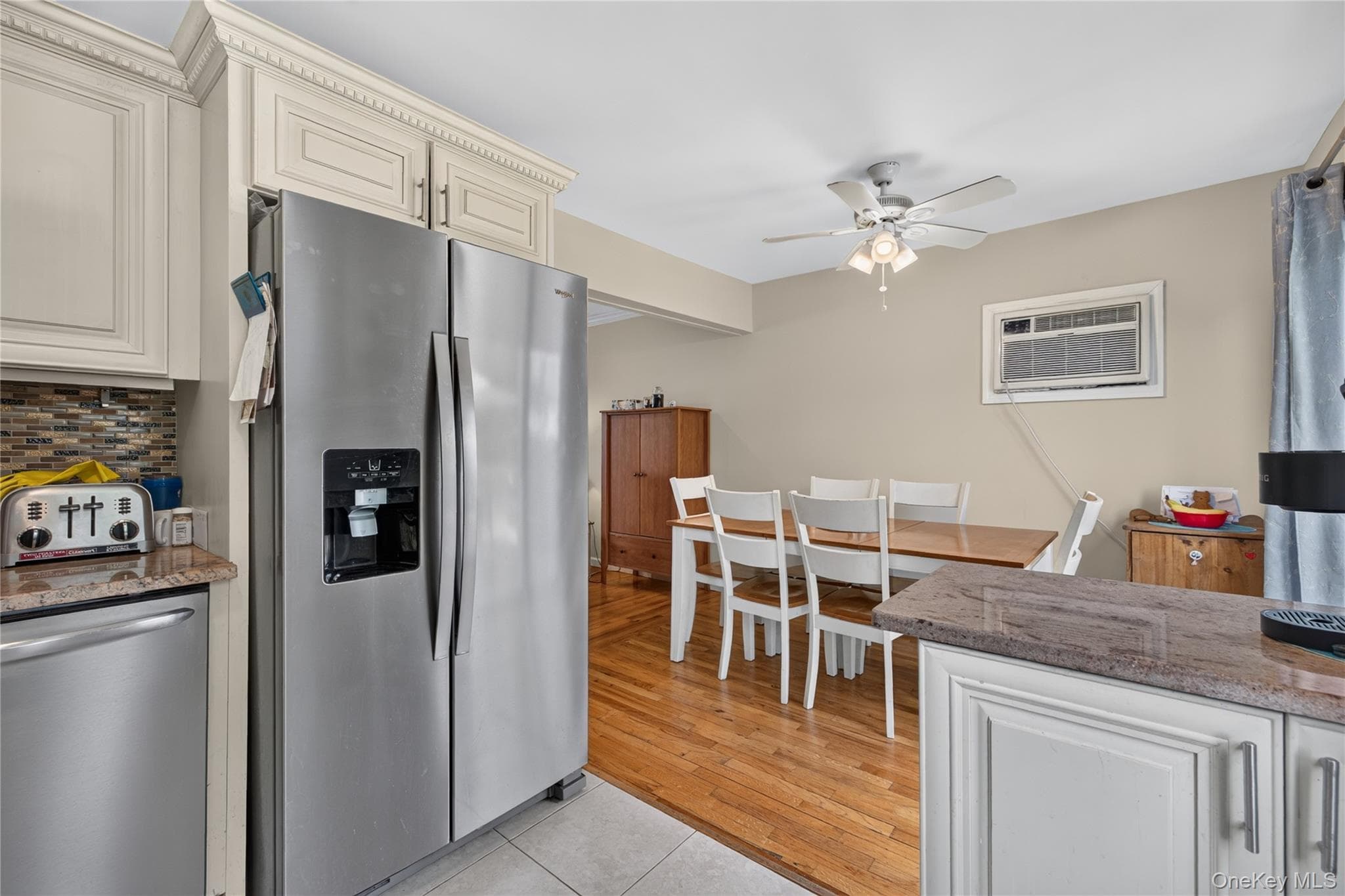 88 Crestwood Boulevard thumbnail 10