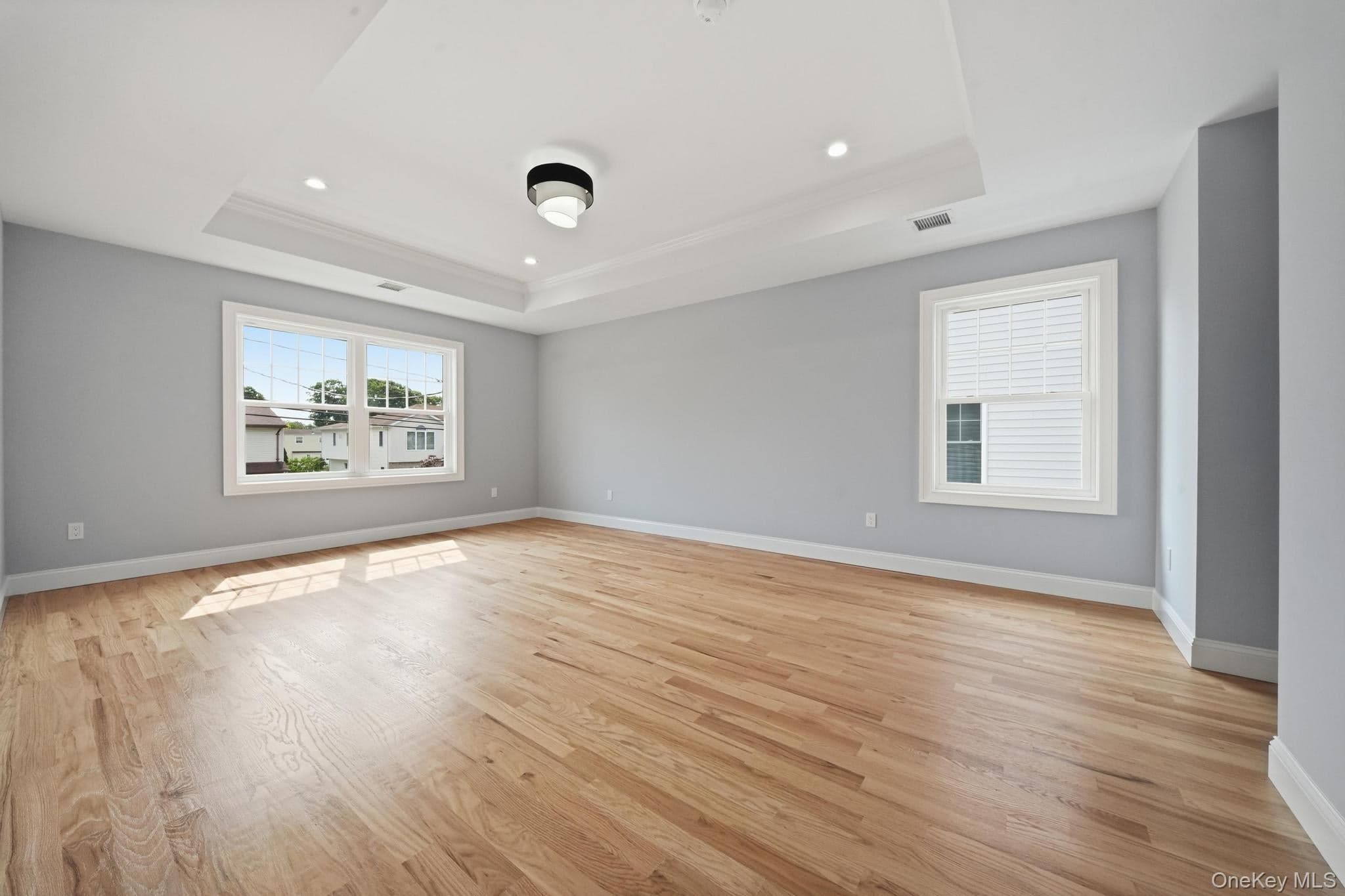 1586 Maeder Avenue thumbnail 27
