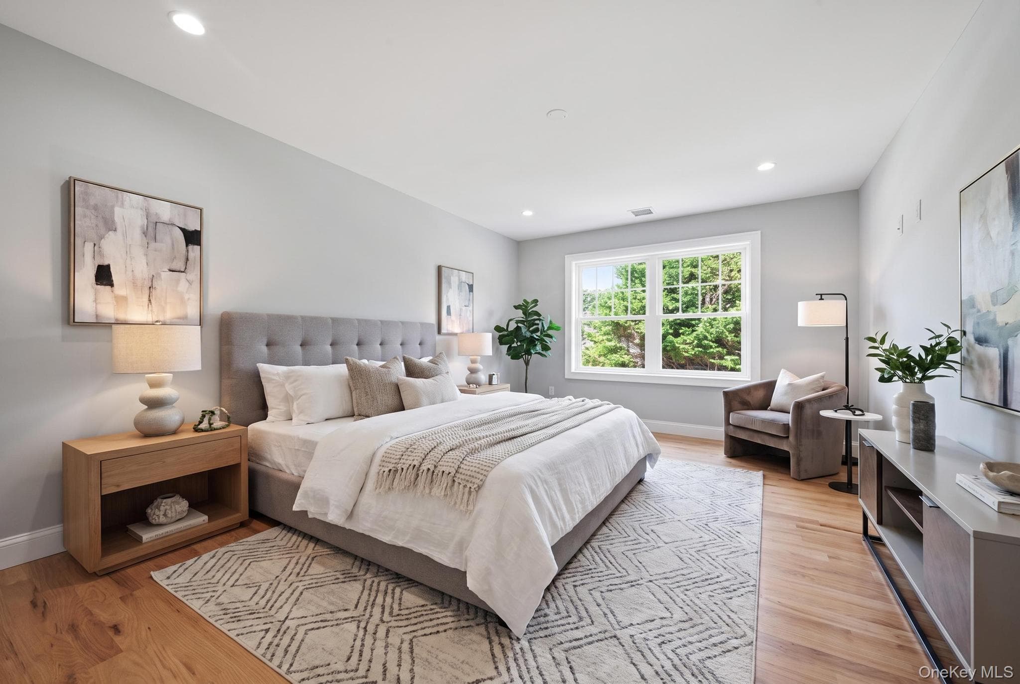 1586 Maeder Avenue thumbnail 37