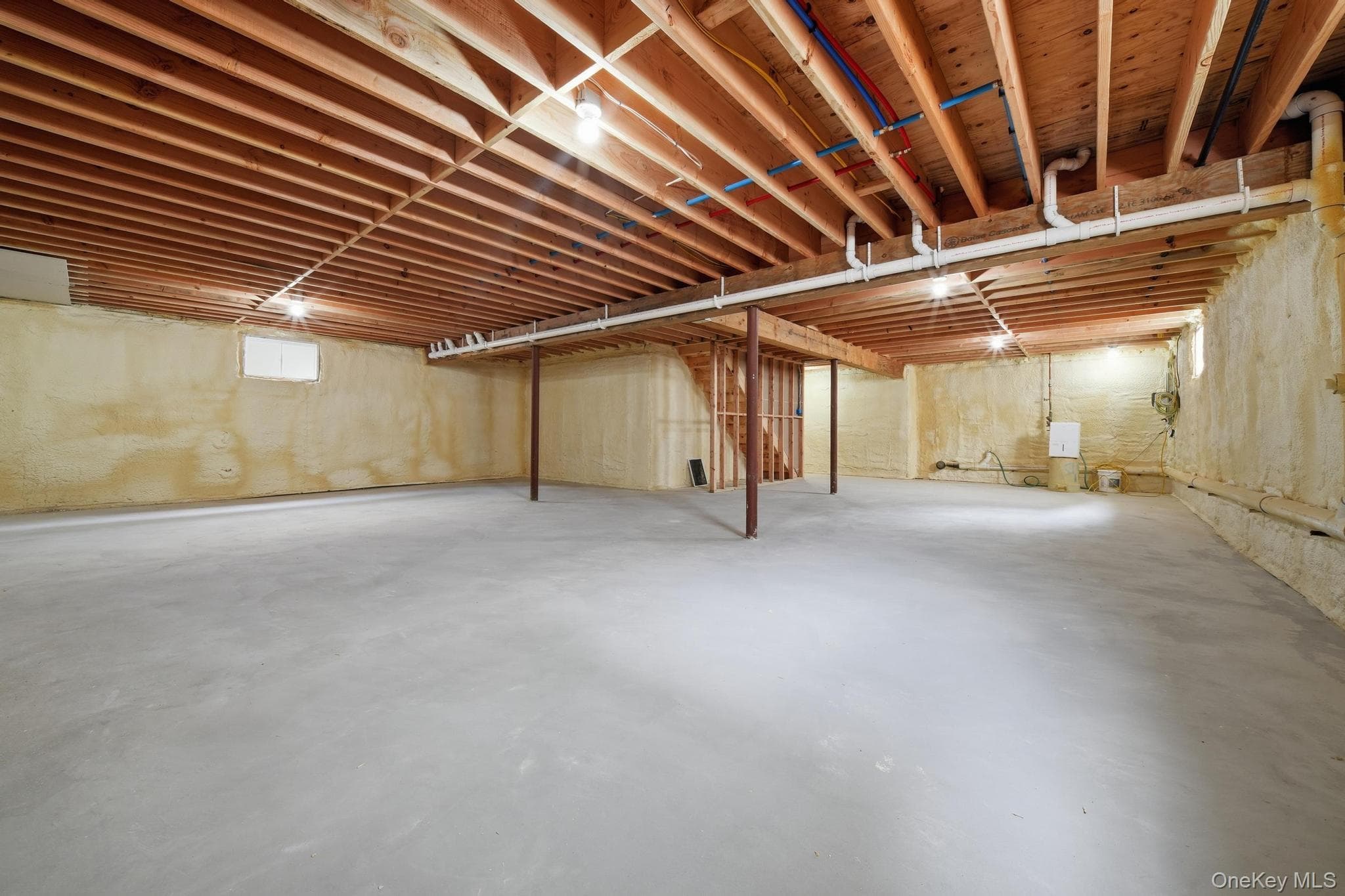 1586 Maeder Avenue thumbnail 41