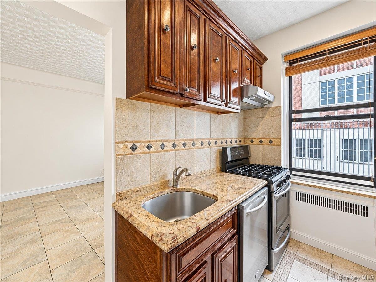 34-20 83rd Street Unit: 3D thumbnail 9